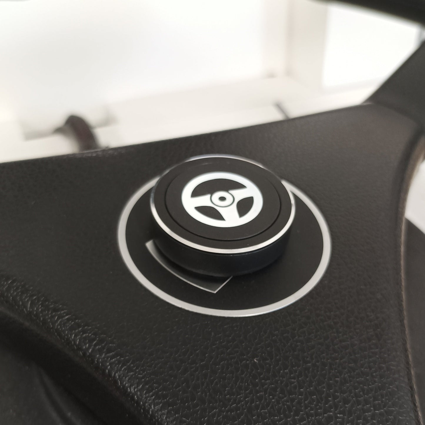 Mini Control - Bluetooth Switch